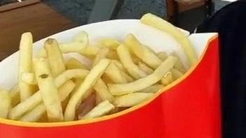 Wow! Kentang Goreng McDonald's Porsi Terbesar di Dunia Ada di Sini ...