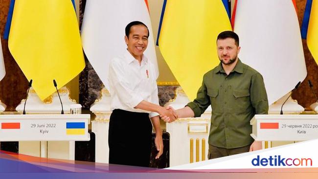 Zelensky Appreciates Jokowi, First Asian Leader to Visit Kyiv After Invasion