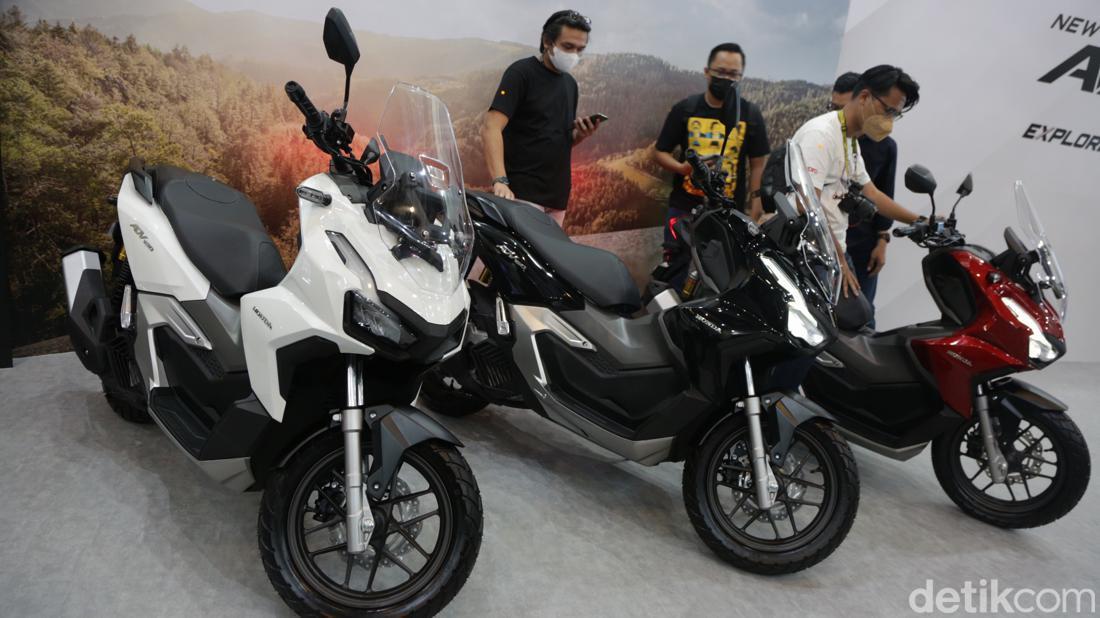 New Honda ADV 160: Harga Dan Spesifikasi Lengkap