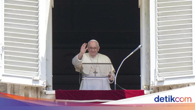 Pope Francis signed a resignation letter in 2013 if health deteriorates
