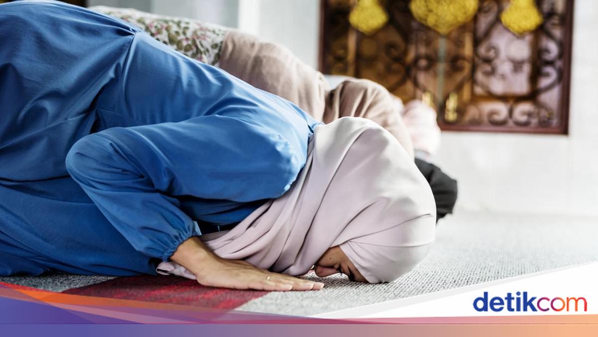 Doa sujud syukur bisa diamalkan muslim ketika sujud. Berikut bacaan dan tata caranya.

Via: @detikHikmah