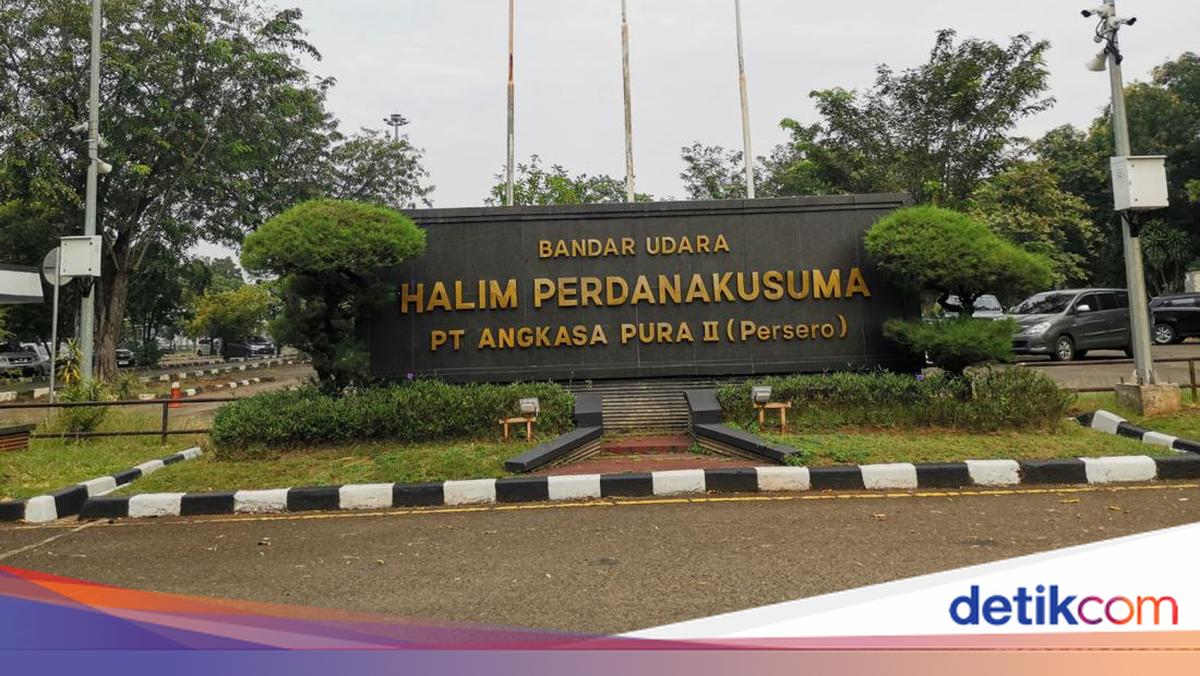 Bandara Halim Ditutup Sampai Pukul 14.00 WIB Imbas Erupsi Anak Krakatau