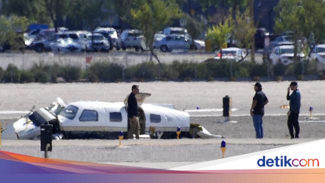 Foto-foto 2 Pesawat Tabrakan di Las Vegas yang Tewaskan 4 Orang