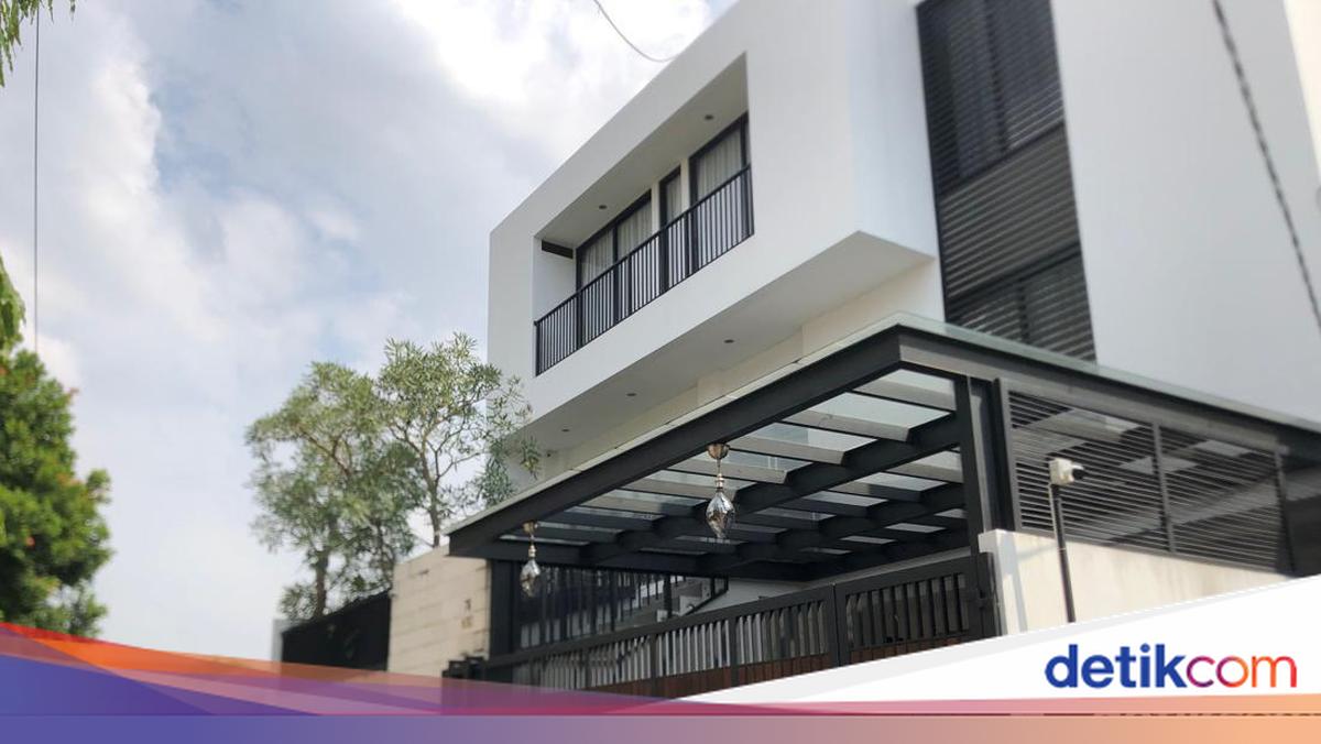 Artis Nikita Mirzani telah menempatkan rumah mewahnya di kawasan Jakarta Selatan pada pasaran