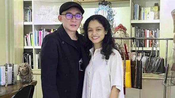 Rinaldy Yunardi Desainer Di Balik Headpiece Pengantin Putri Anies Baswedan