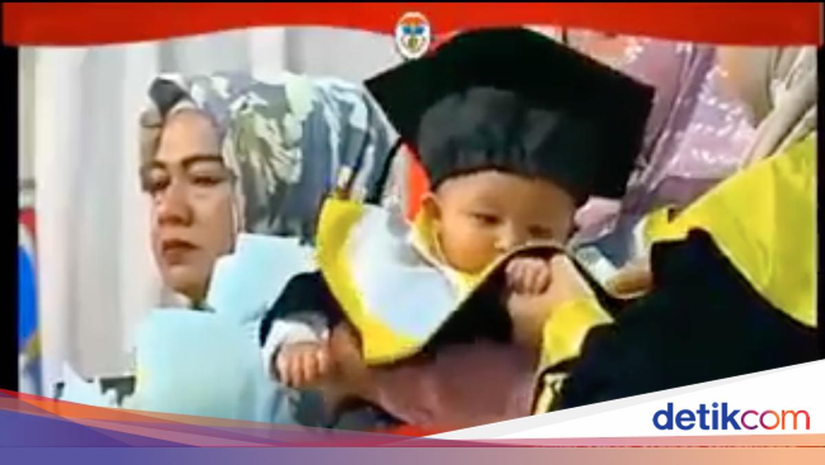 Pilu Bayi 4 Bulan di Palopo Wakili Wisuda Ibunya yang Telah Meninggal