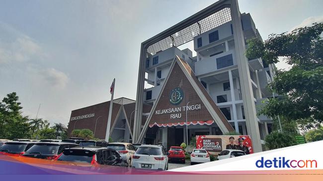 Pemprov Riau Anggarkan Rp 10 M untuk Rumdin, Kajati Riau: Tidak Ada Lagi