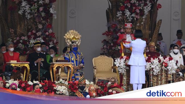 Critique times from the 77th Indonesian Independence Working day ceremony at the Palace