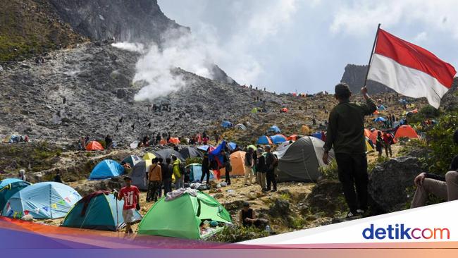 Destinasi Wisata Alam Indonesia yang Memukau, Cocok untuk Perayaan Kemerdekaan