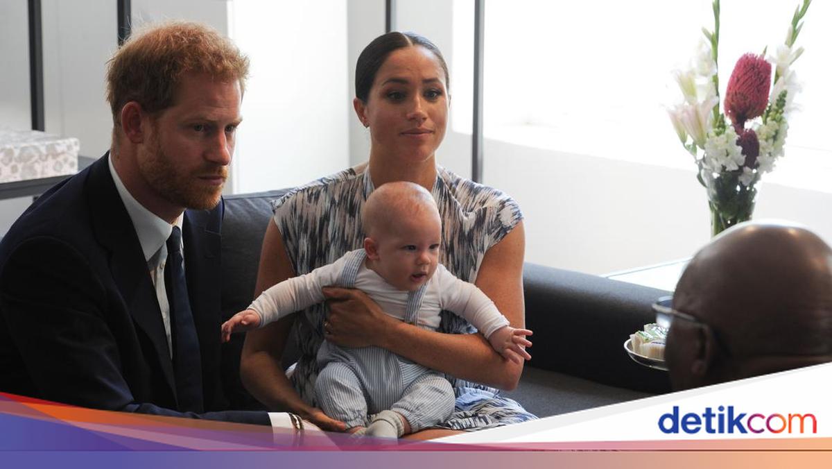 Duh! Kamar Archie Kebakaran saat Meghan Markle-Pangeran Harry Tur Afrika