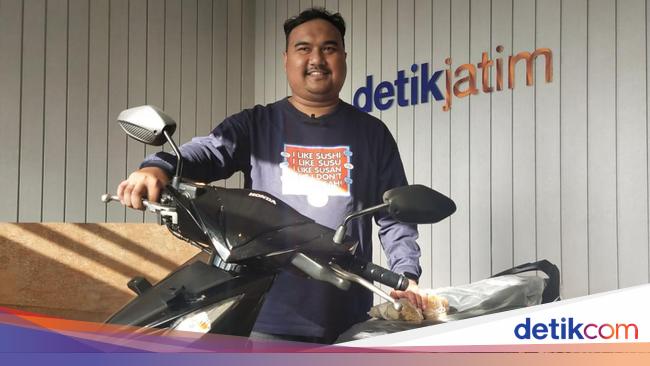 Heboh Arek Malang Beli Motor Baru Buat Ayahnya Cuma Seharga Rp 85 Ribu - detikcom