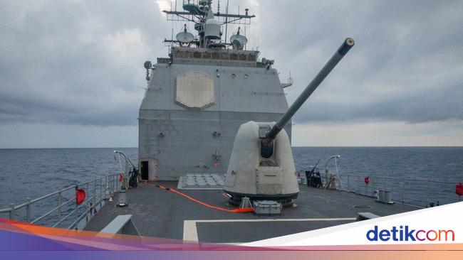 US-Canadian warship crosses Taiwan Strait
