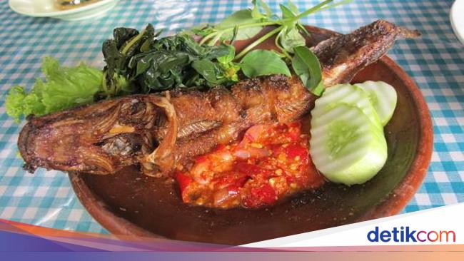 Muhammadiyah Minta Pecel Lele Diekspor buat Makanan Jemaah Haji dan Umrah Muhammadiyah Minta Pecel Lele Diekspor buat Makanan Jemaah Haji dan Umrah