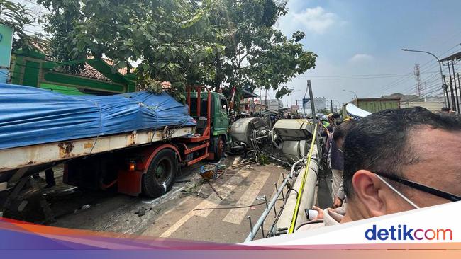 10 Orang Tewas Akibat Kecelakaan Truk Di Bekasi