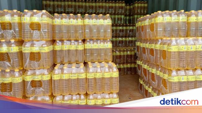 Indonesian Retailers Association Claims Government Owes Rp 344 Billion for One-Price Cooking Oil Program