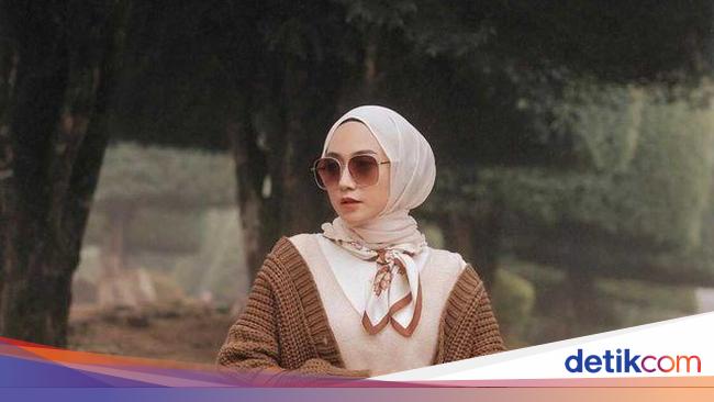 5 Cara Merawat Baju Rajut Agar Tidak Melar dan Cepat Rusak