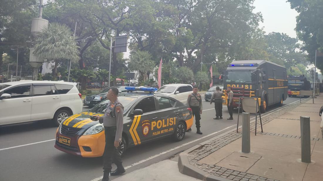 4.000 Personel Polisi Amankan Demo BBM Di Patung Kuda Hingga DPR