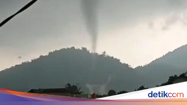 Mengenal Angin Puting Beliung: Ciri-ciri, Proses, Dampak, dan Cara ...