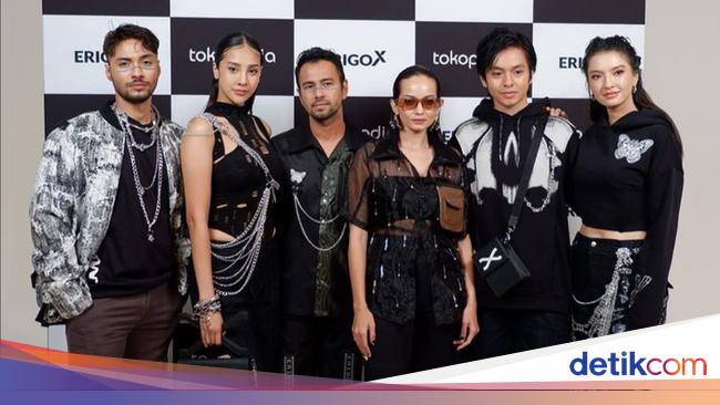 Foto: Aksi 6 Artis Indonesia Jadi Model di New York Fashion Week S/S 2023