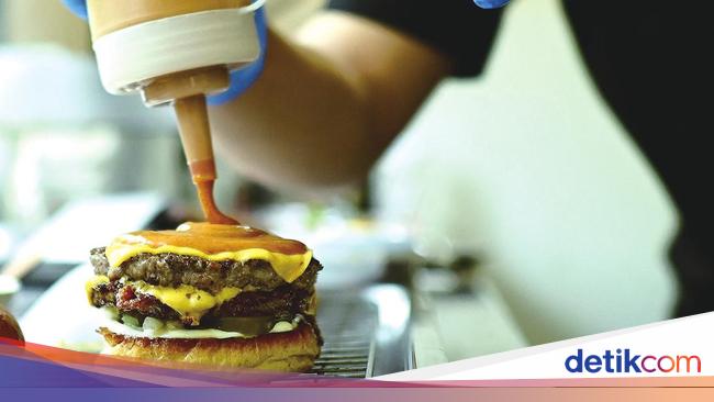 selain-ganja-burger-dari-serangga-juga-sedang-hits-di-thailand