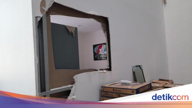 Pencuri Bobol Tembok Bank dengan Bor, Raibkan Rp590 Miliar