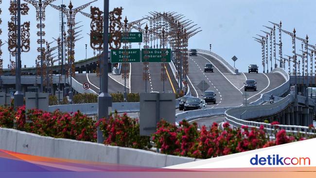 This is the first toll road to implement non-stop transactions, starting in 2023