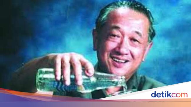 Ini Sosok Pencipta Aqua, Eks Karyawan Pertamina yang Sempat Dianggap Gila
