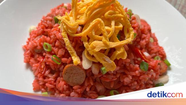 Spesial! Nasi Goreng Khas Makassar yang Merah Merona Warnanya