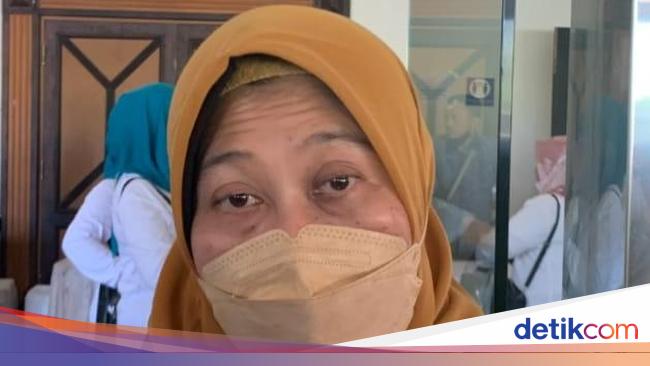 Surabaya health office prepares hospitals and health centers to anticipate Legionellosis disease