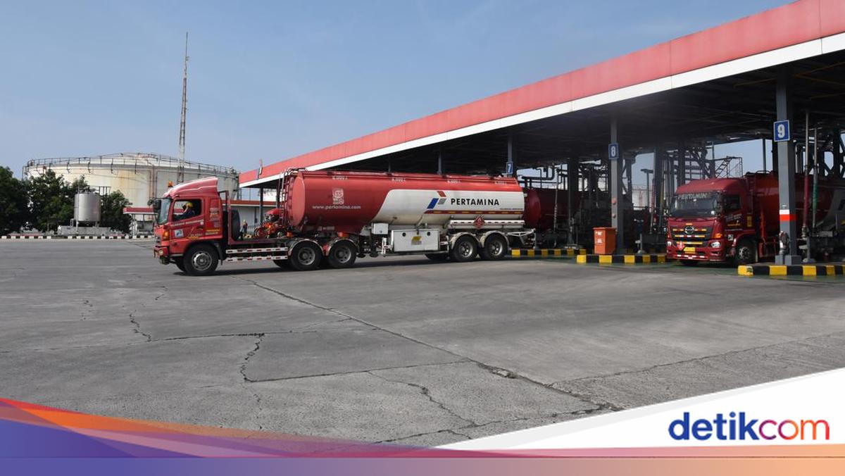 Pertamina Pastikan Kapal Angkut Pertalite & Pertamax Masuk Terminal BBM Timika