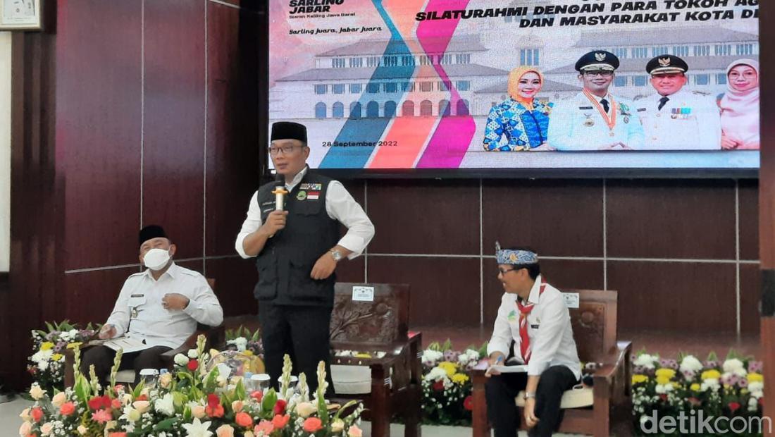 Ridwan Kamil Minta Pemkot Depok Perbanyak Taman Hingga Perlebar Trotoar