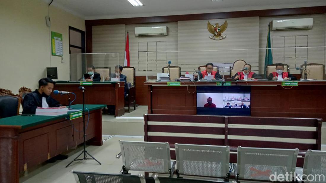 Oknum Satpol PP Surabaya Yang Jual Barang Sitaan Jalani Sidang Perdana