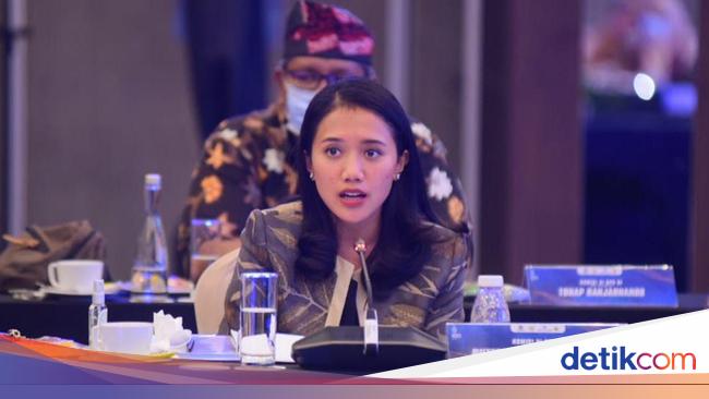 Puteri Komarudin, Nominator Legislator Perempuan Peduli Literasi Keuangan