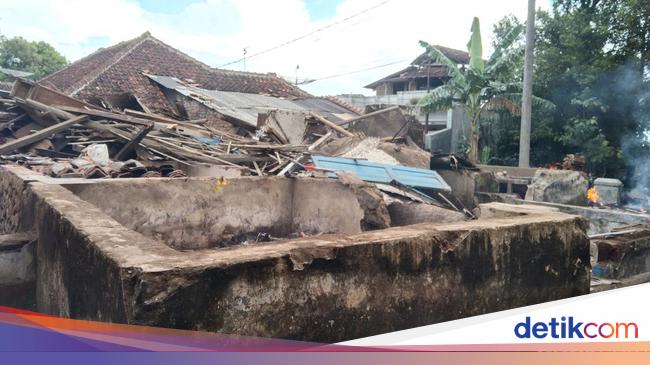 Rumah Di Majalengka Hancur Tersapu Angin Kencang