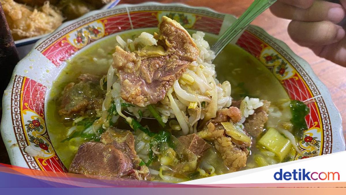 Api Mriyam Gurih Mantap! Sarapan Soto Mariyam Legendaris 80 Tahun di Pasar Kebalen