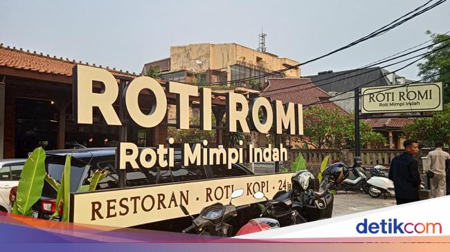 Roti Romi: Lembutnya Roti Jadul dan Kopi Sanger yang Bikin Mimpi Indah
