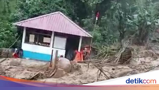 Banjir Bandang Terjang Enrekang Jembatan Maiwa Talud 200 Meter Ambruk