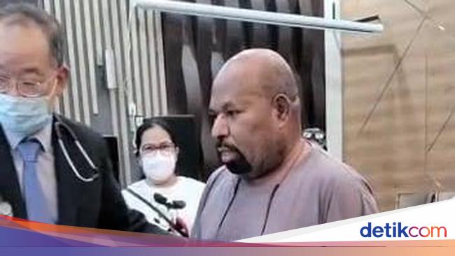 Ditangkap di Papua, Lukas Enembe Dibawa ke Jakarta