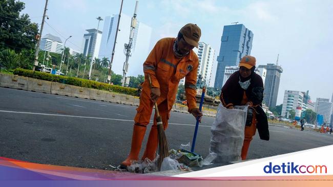 Total Sampah di Perayaan Malam Tahun Baru di Jakarta Capai 132 Ton