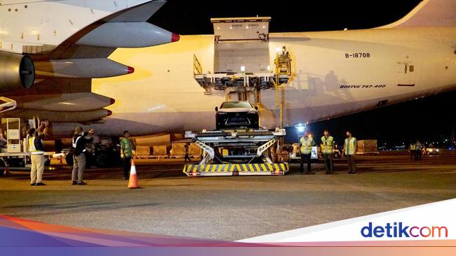 Straight from Japan, Lexus UX 300e arrives in Indonesia ready for Guard G20