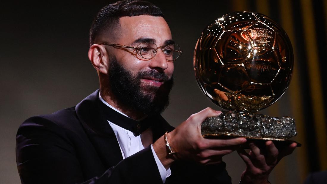 Karim Benzema Raih Penghargaan Ballon D'Or 2022