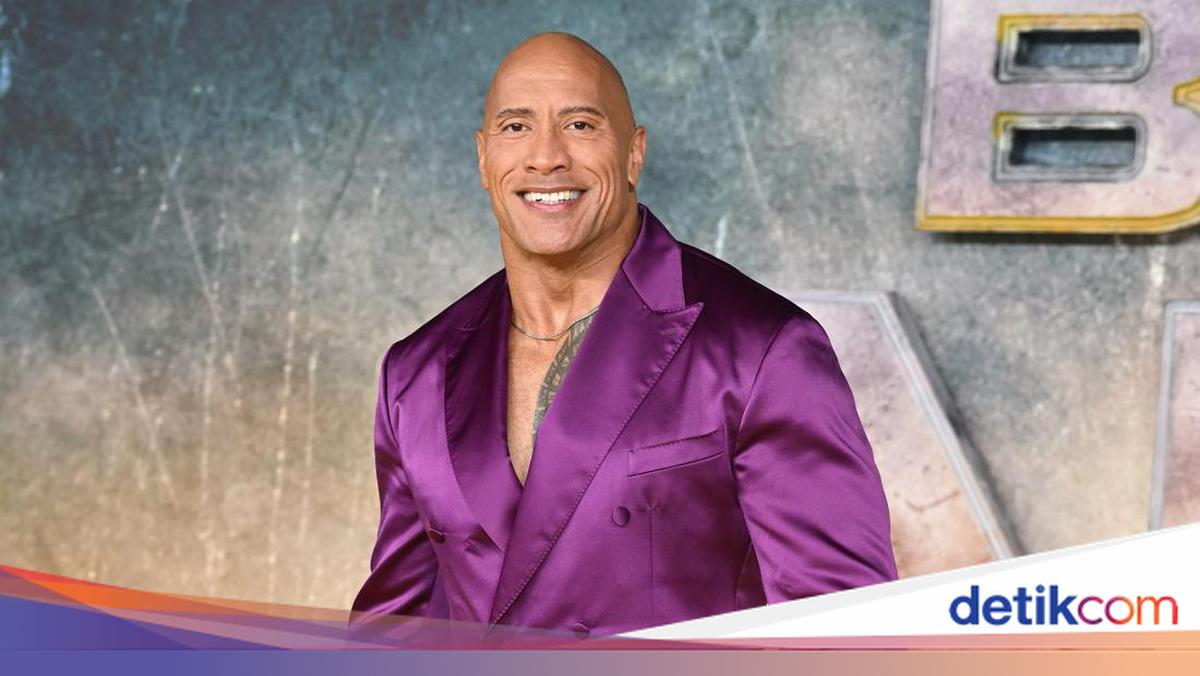 Gaya Dwayne Johnson di Premier Black Adam, Warnanya Sarat Makna Spesial