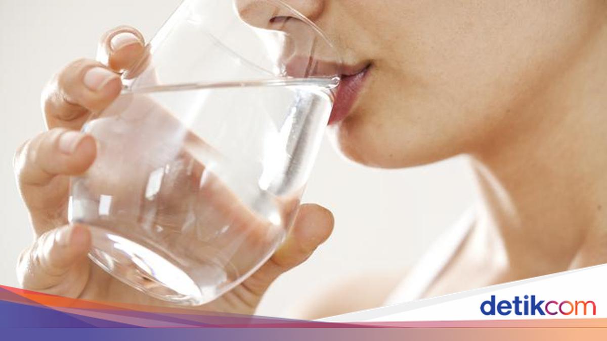 Setelah Makan Makanan Ini, Hindari untuk Langsung Minum Air Putih