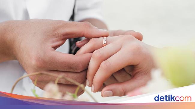 Le gouvernement malaisien demande aux citoyens de se marier jeunes pour augmenter le taux de natalité