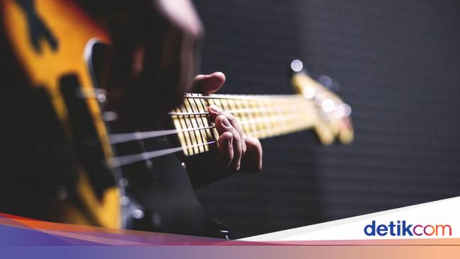 Chord Gitar Lagu Runtah - Doel Sumbang, Buat yang Mau Cover Nih!