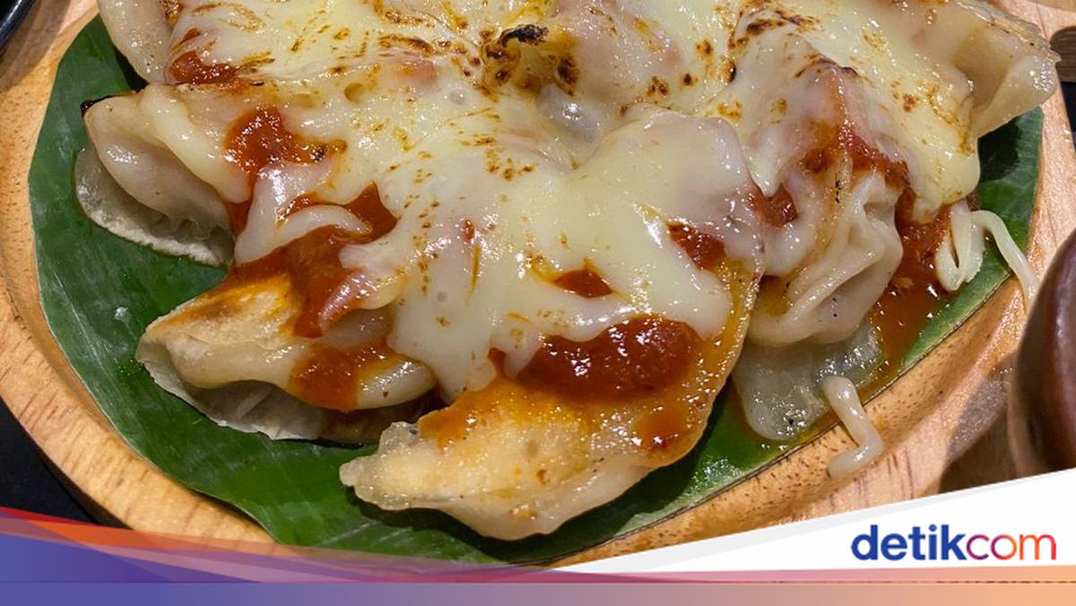 Izuka Gyoza: Oishi! Ada Gyoza Pizza Mulur Gurih dan Hamburg Curry Rice