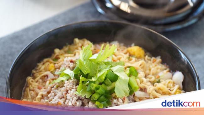 3 Resep Mie Kuah Pedas yang Menyegarkan dan Bikin Makin Lahap Makan