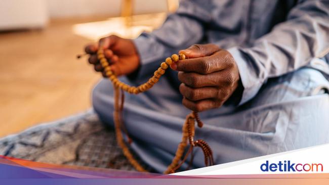 Kalimat Yang Paling Dicintai Allah Bisa Dibaca Saat Zikir Setiap Hari