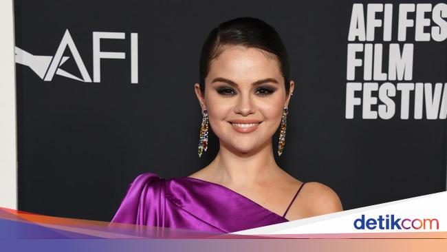 Selena Gomez Masuk \'Geng\' Miliarder Bareng Taylor Swift-Kim Kardashian