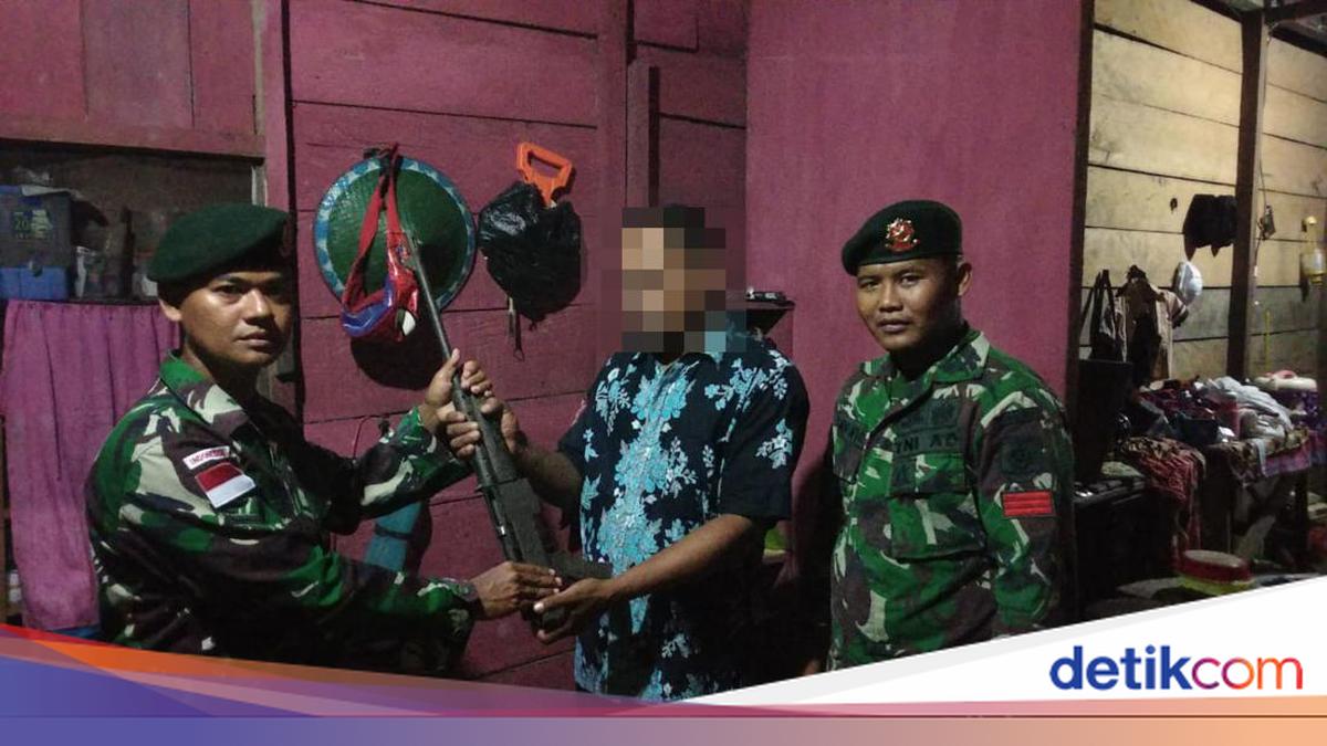 Sukarela, Warga Maluku Serahkan 6 Senpi Rakitan ke Kostrad di Hari Pahlawan